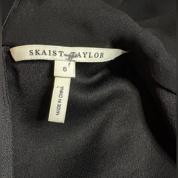 EUC SKAIST TAYLOR- Helena Drape Front Dress. Size 6 - Picture 4 of 8